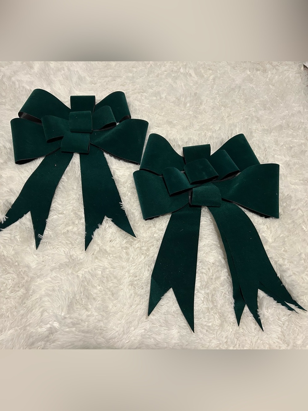 NWT! Jumbo Emerald Green Bows